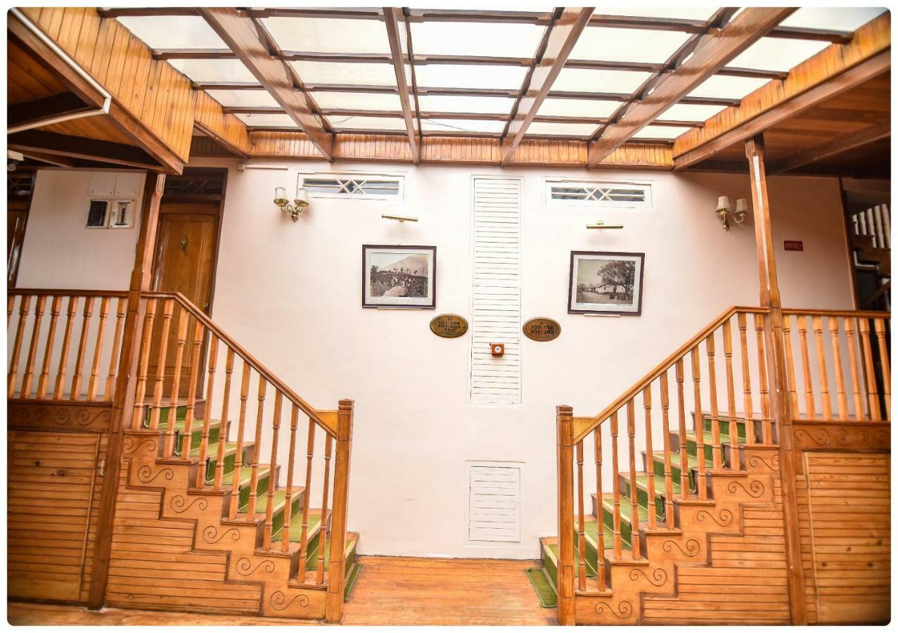 Cedar Inn Darjeeling  Exterior photo