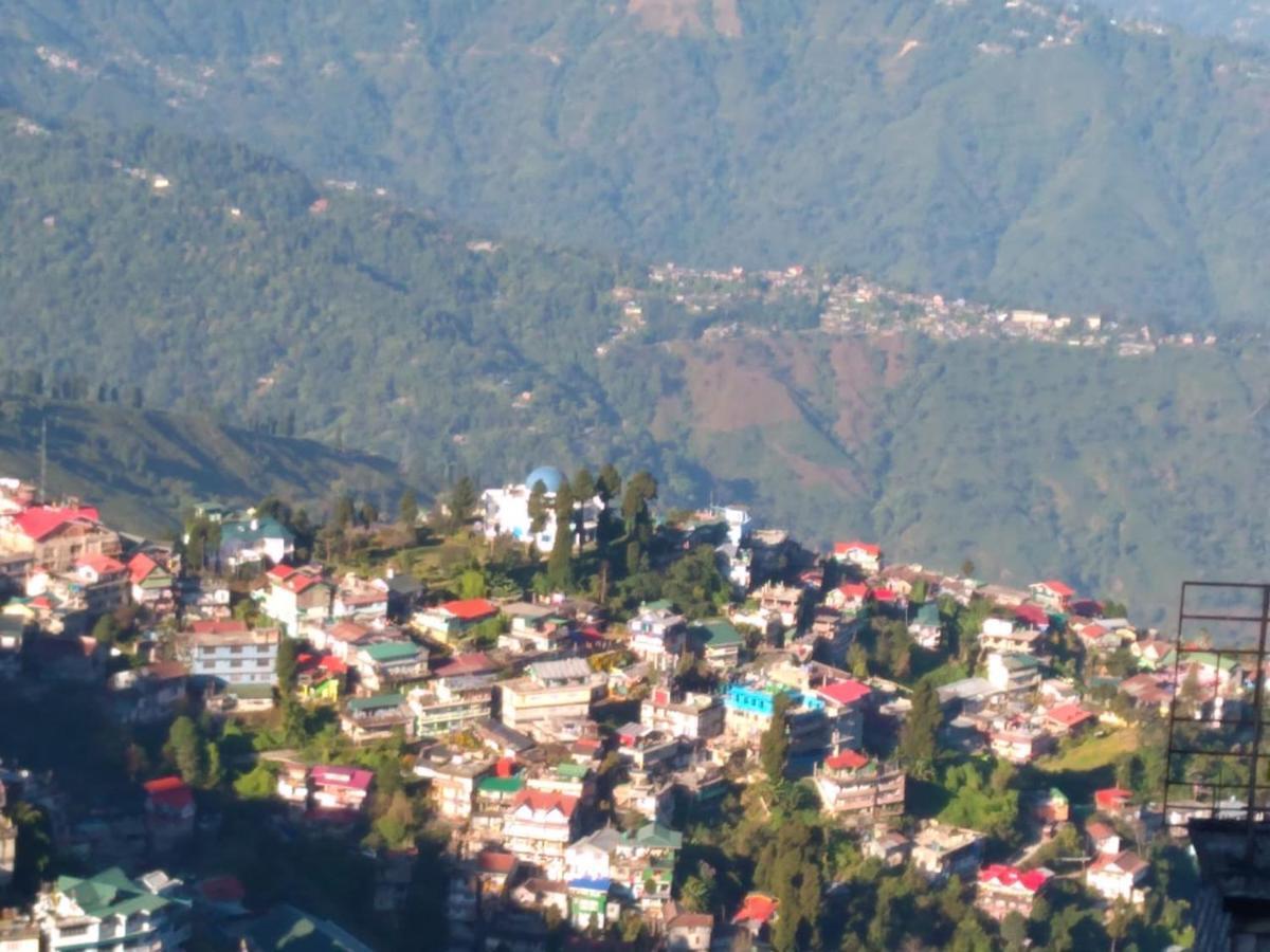 Cedar Inn Darjeeling  Exterior photo